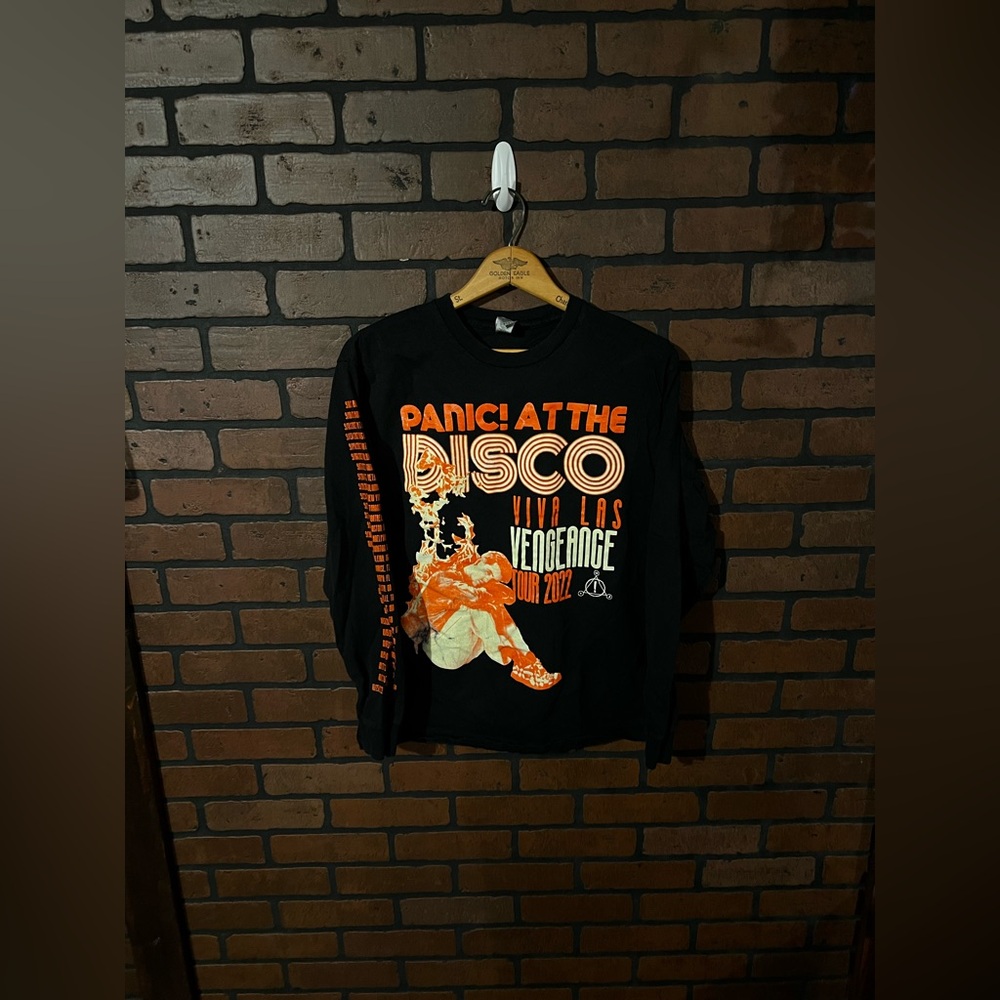 Panic! At The Disco T-Shirt Sz Medium 2022 Viva Las Vengeance Tour Long Sleeve